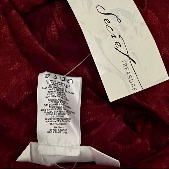 Secret Treasures burgundy chemise robe set size Medium - Picture 14 of 17